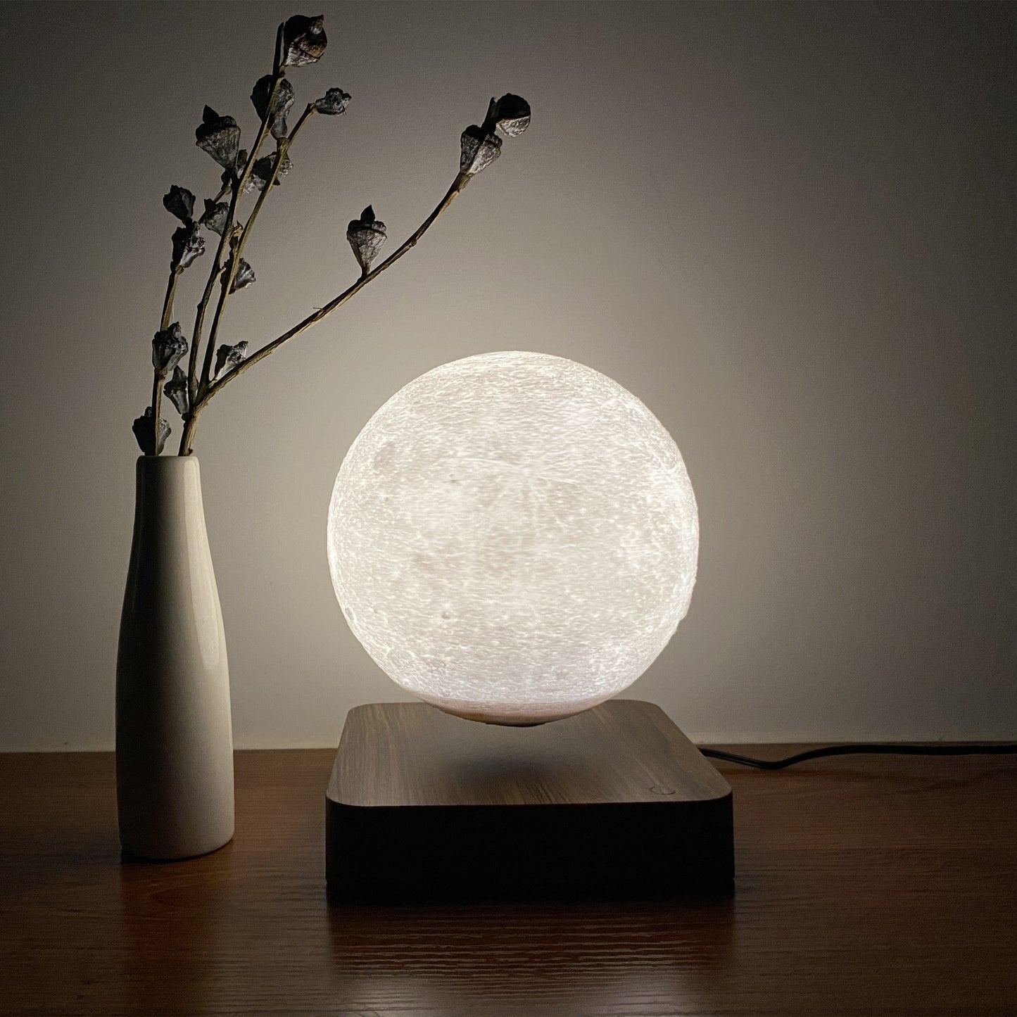 Levitating Moon Light Lamps - 3 Colors Modes